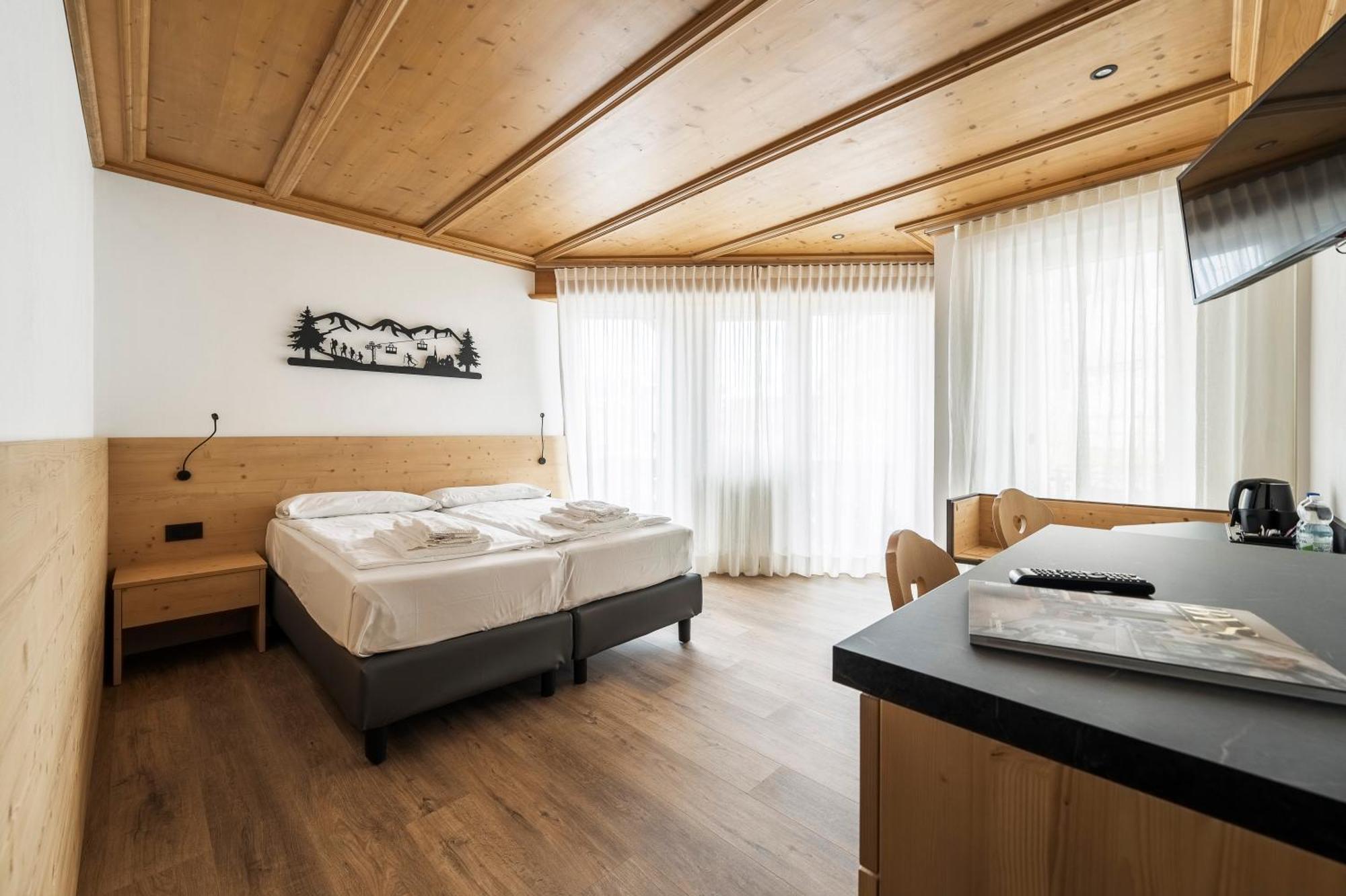 Hotel Olimpia Cortina dʼAmpezzo Exterior foto