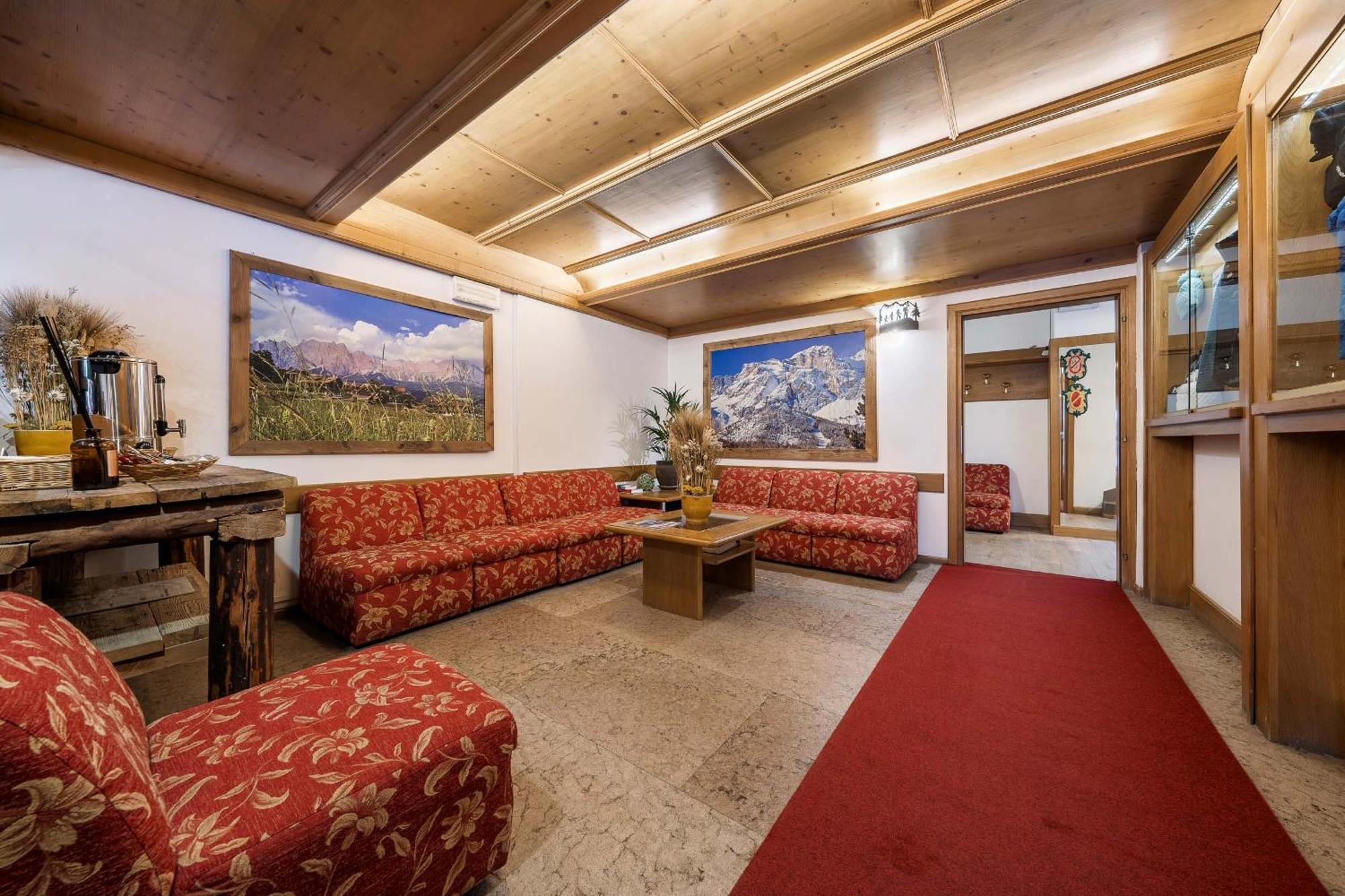 Hotel Olimpia Cortina dʼAmpezzo Exterior foto