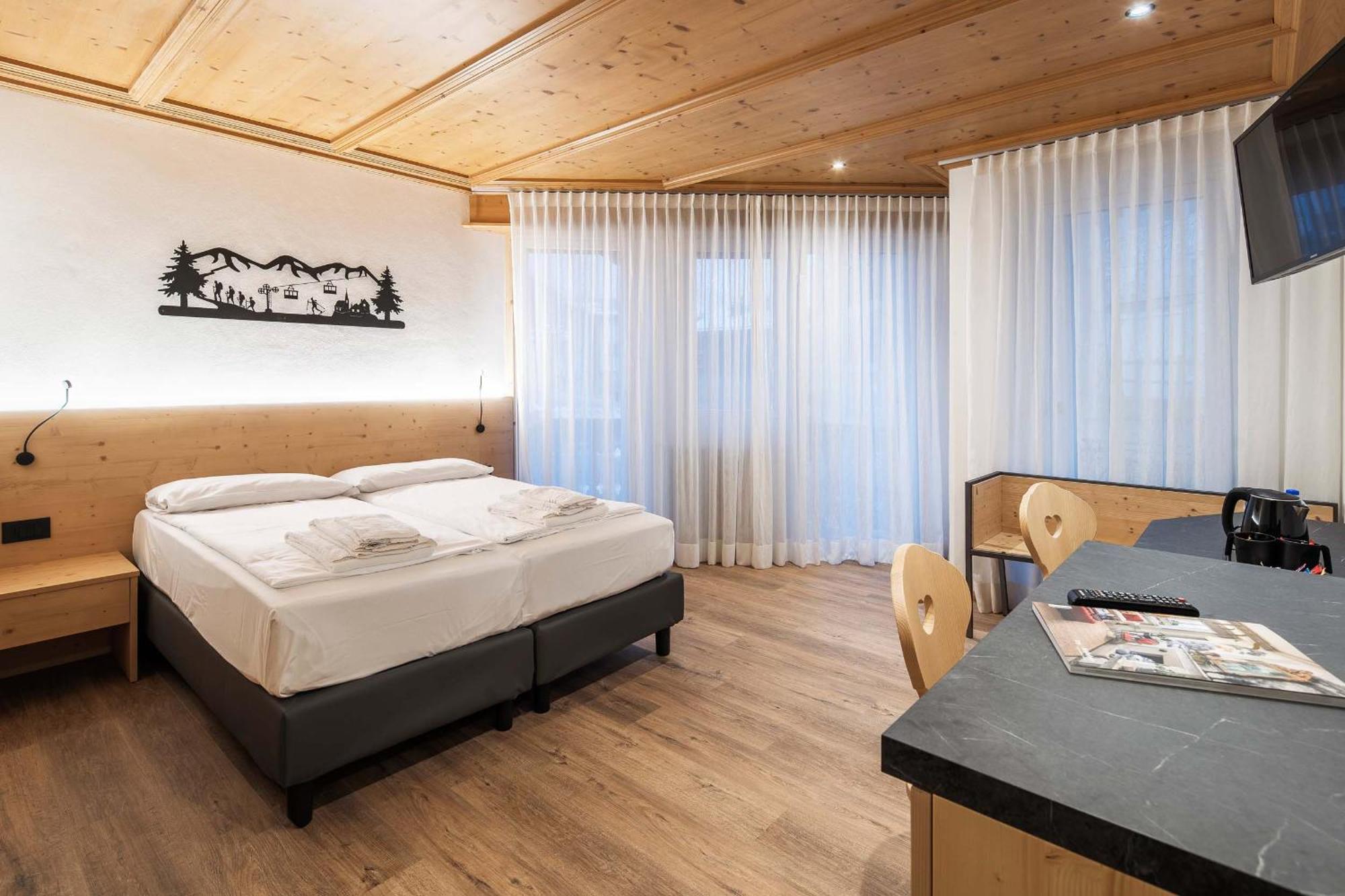 Hotel Olimpia Cortina dʼAmpezzo Exterior foto