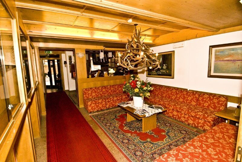 Hotel Olimpia Cortina dʼAmpezzo Exterior foto